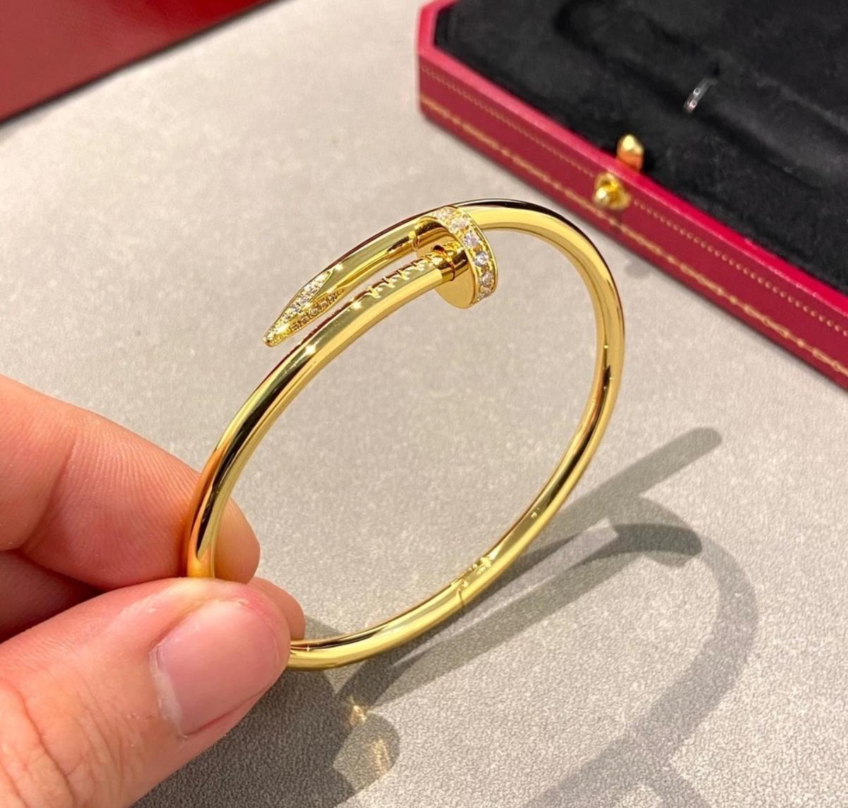 Bracelete Inspiração Cartier Ponta Cravejada