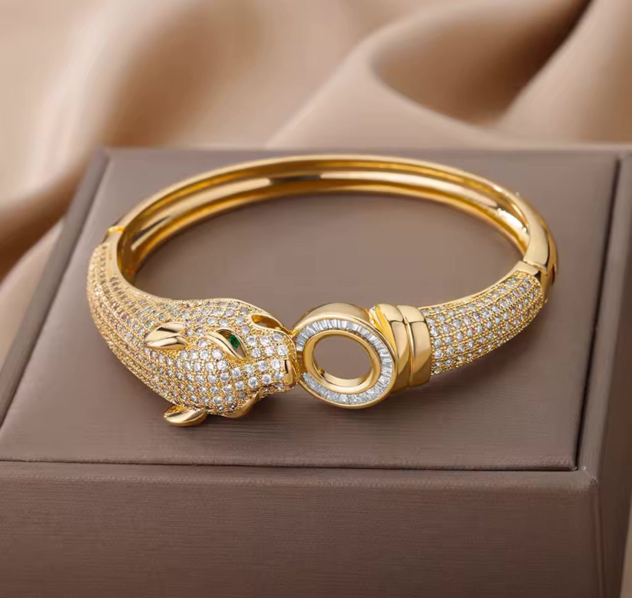 Inspiração Cartier Pulseira Cabeça de Leopardo